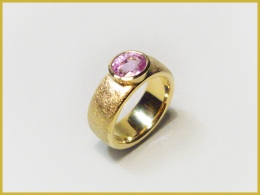 585 Gelbgold, Amethyst